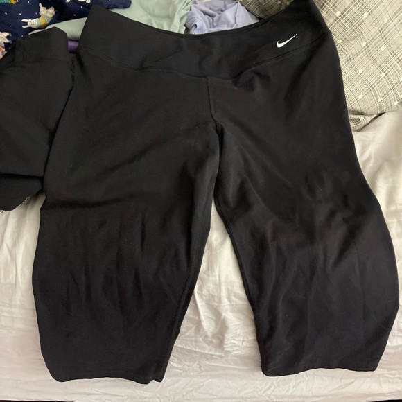 Loose Fitting Exercise Capris